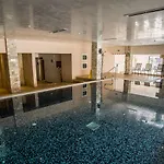 Resort Park And Vella Hills 4*