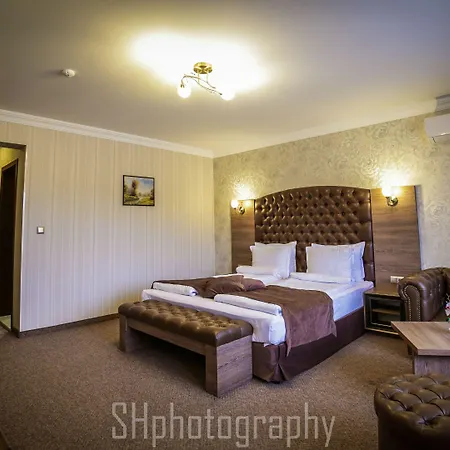 Resort Park And Vella Hills