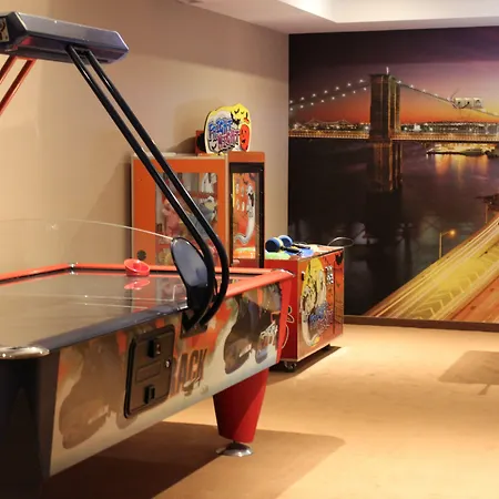 Resort Park And Vella Hills 4*