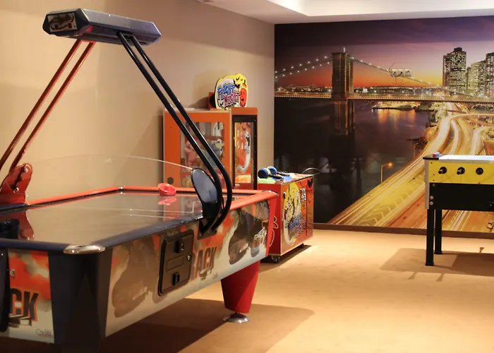 Resort Park And Vella Hills 4*