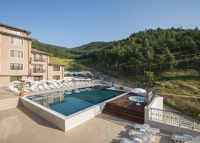 Park And Vella Hills 4*