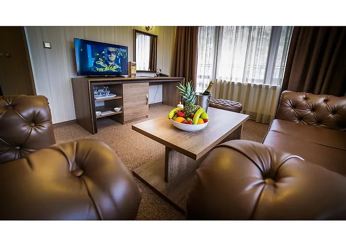 Park And Vella Hills 4*