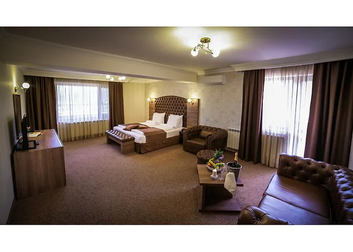 Park And Vella Hills Resort