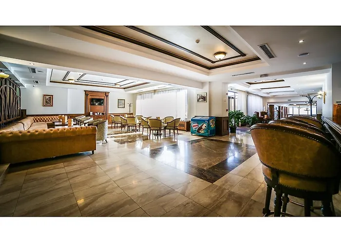 Park And Vella Hills Resort 4*